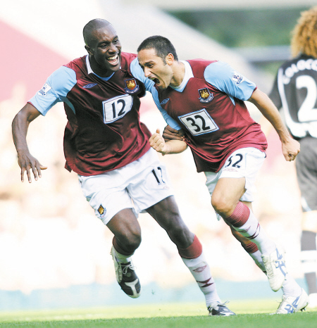 他接连命中 他接连命中