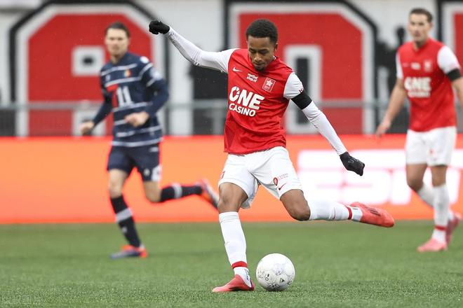 在此次成都 在此次成都