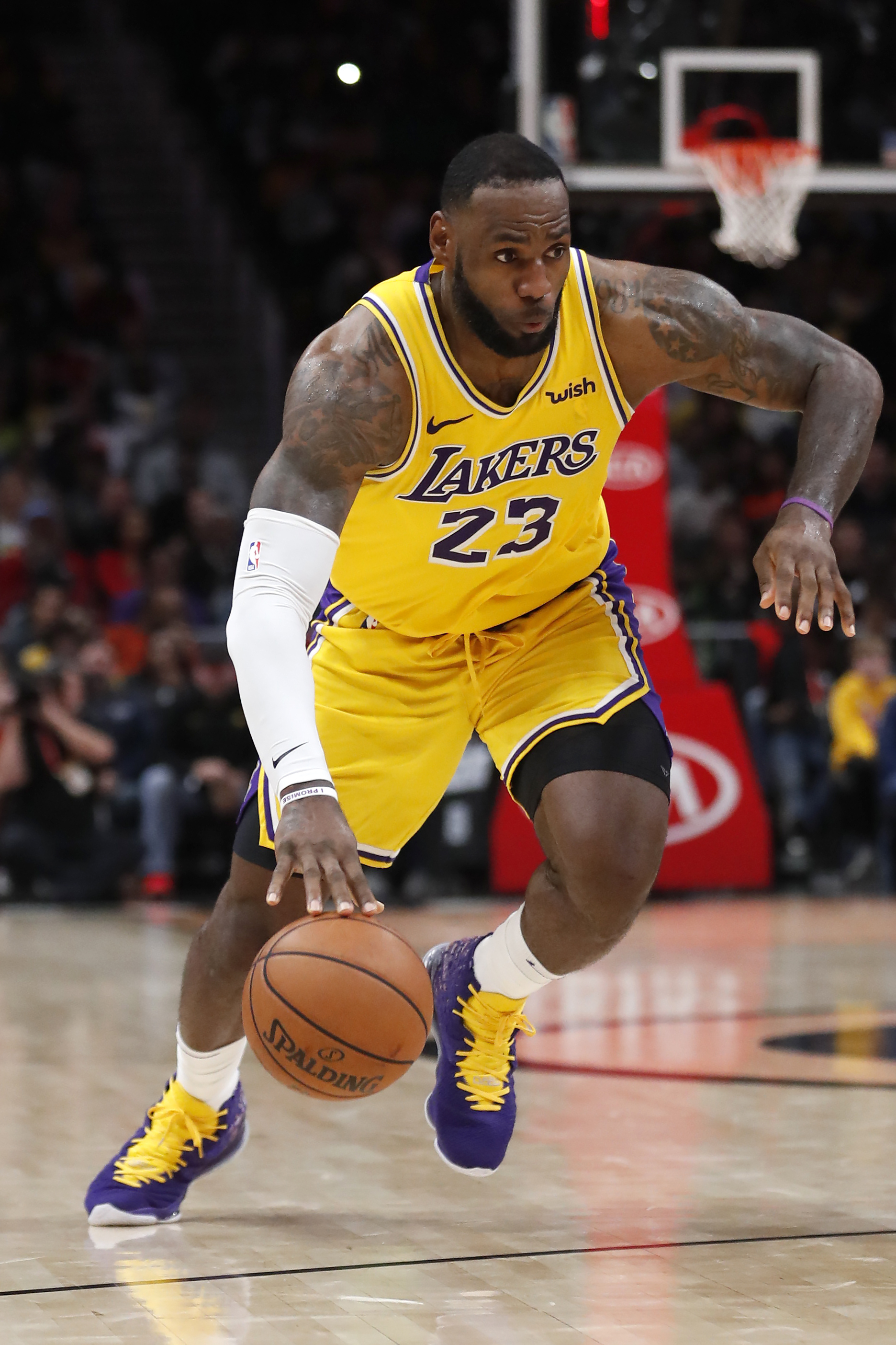 迫使活塞进 迫使活塞进