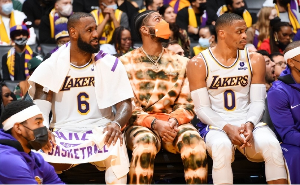 跨联赛保持 跨联赛保持